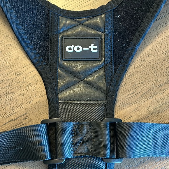 Co-T women’s Posture Corrector - Picture 1 of 3